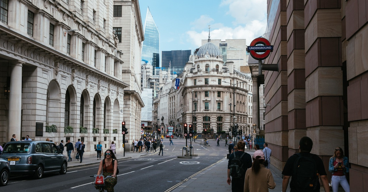 Picture of Bank underground station and the Bank of England