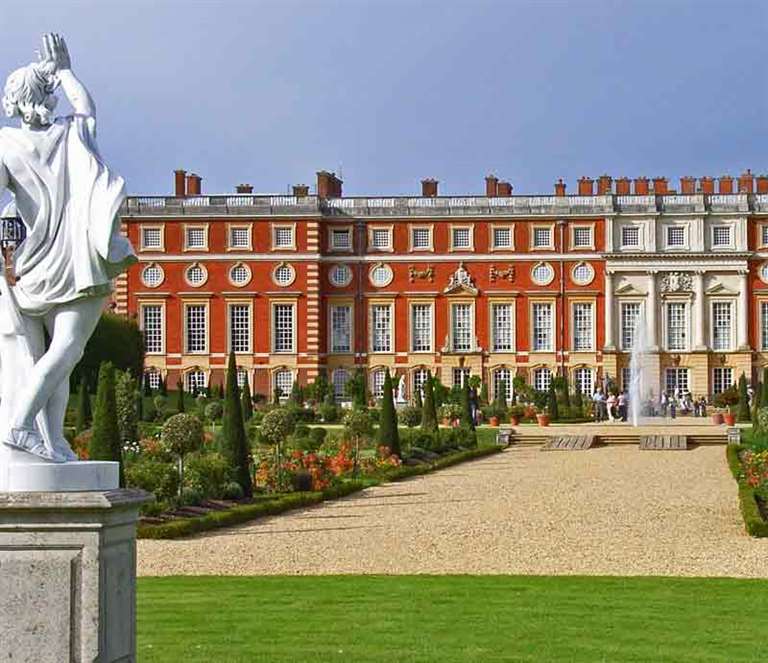 Guided Tours of Windsor Hampton Court Guided Tours of Windsor Hampton Court